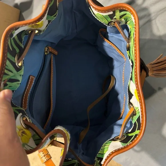 Dooney & Bourke Daffodil Bucket Bag with 2 wristlets - Picture 2 of 5